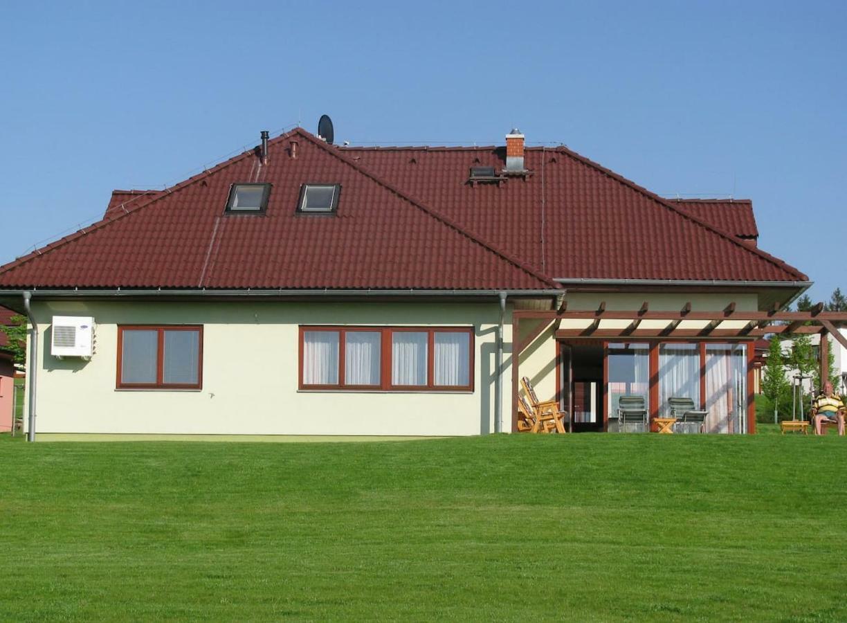 Obora 827 Nova Bystrice Villa Dış mekan fotoğraf