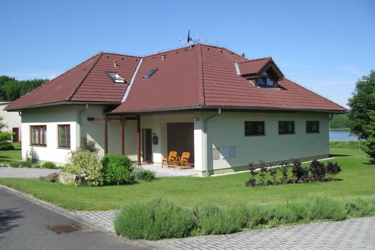 Obora 827 Nova Bystrice Villa Dış mekan fotoğraf